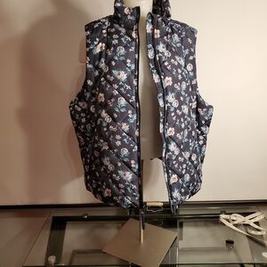 Vera Bradley Floral Quilted Vest - Navy and Light Blue 2XL